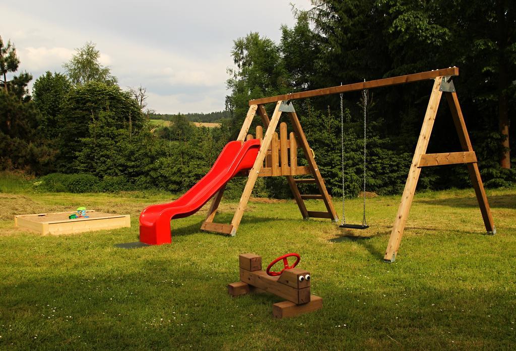 Penzion Zamek Rozsochatec Exterior foto