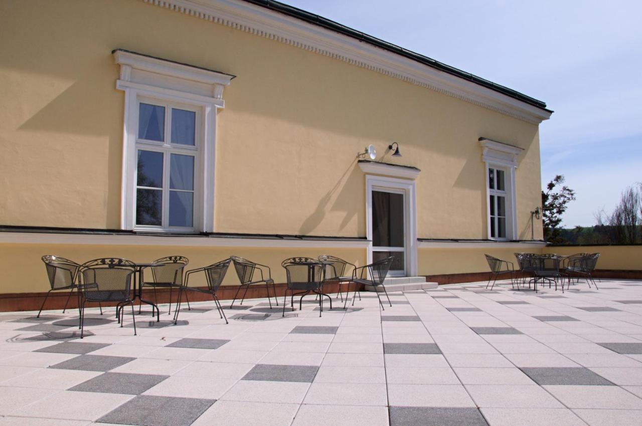 Penzion Zamek Rozsochatec Exterior foto